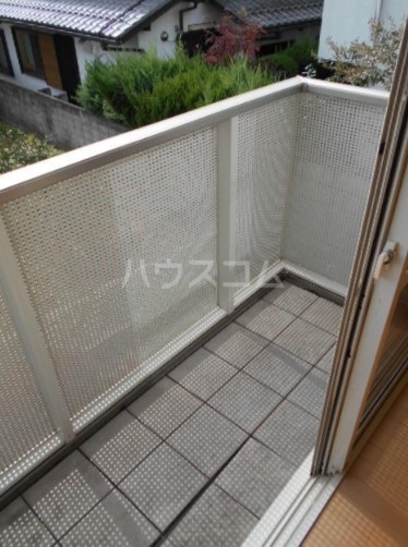 18/25 バルコニー