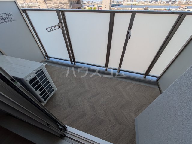 21/30 バルコニー