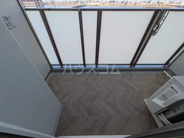 19/30 バルコニー