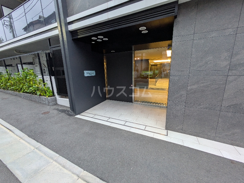 5/8 エントランス