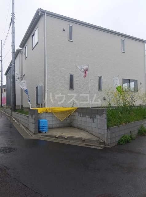 13/16 エントランス