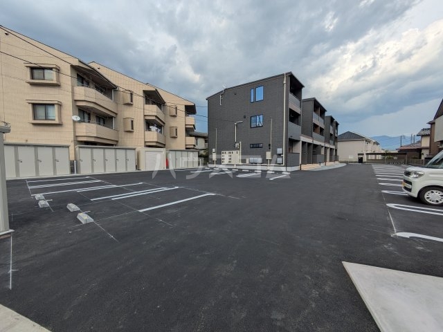 2/8 駐車場