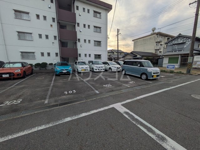 19/27 駐車場
