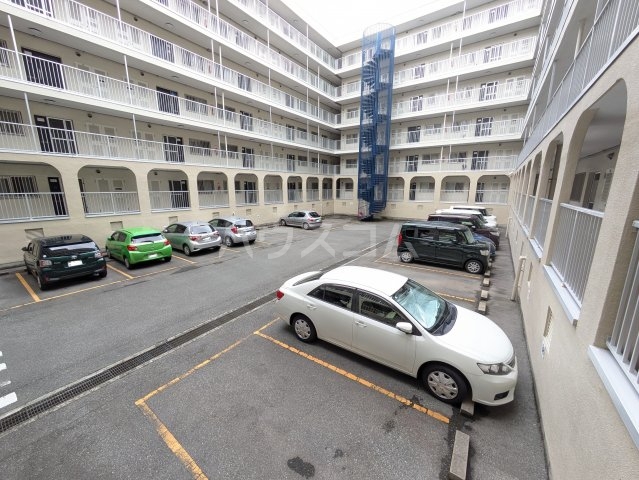 29/30 駐車場