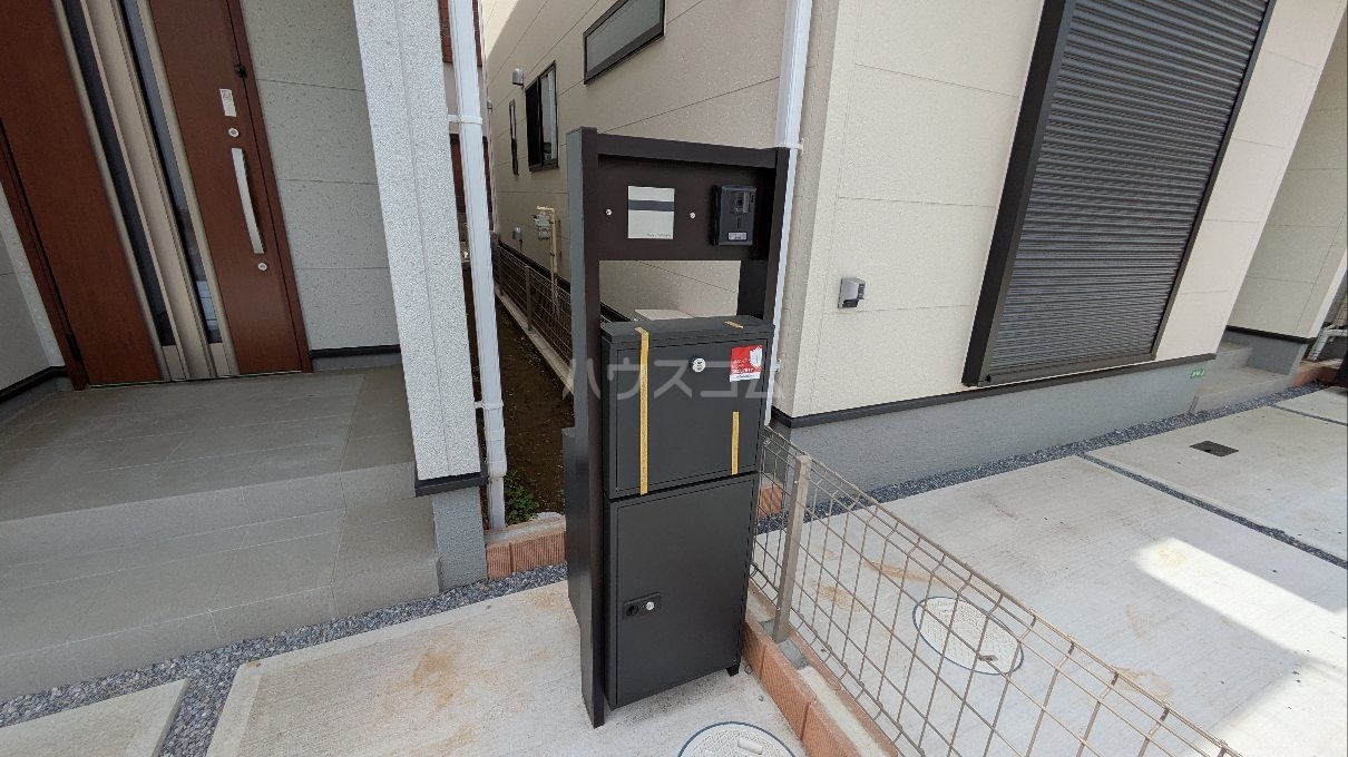 2/4 エントランス