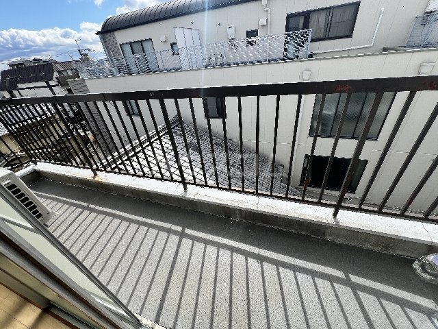 21/30 バルコニー