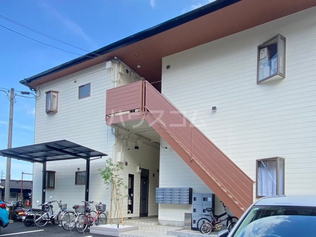 13/15 エントランス