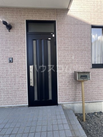 26/30 エントランス