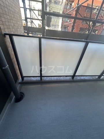 14/28 バルコニー
