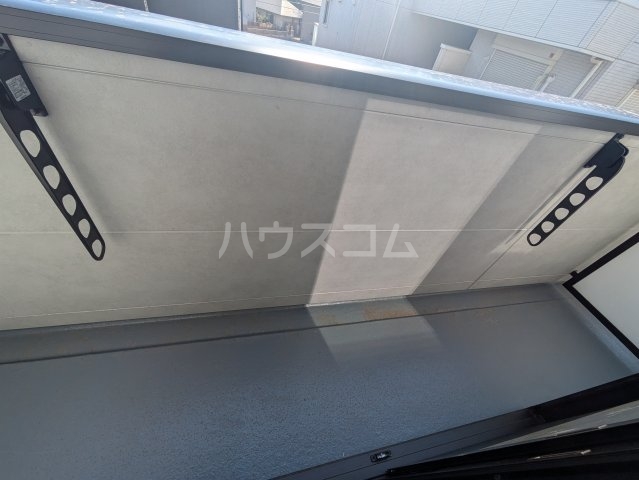 15/27 バルコニー