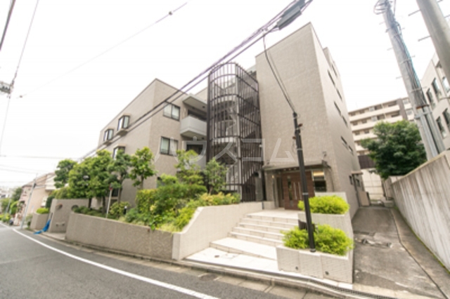 17/18 エントランス