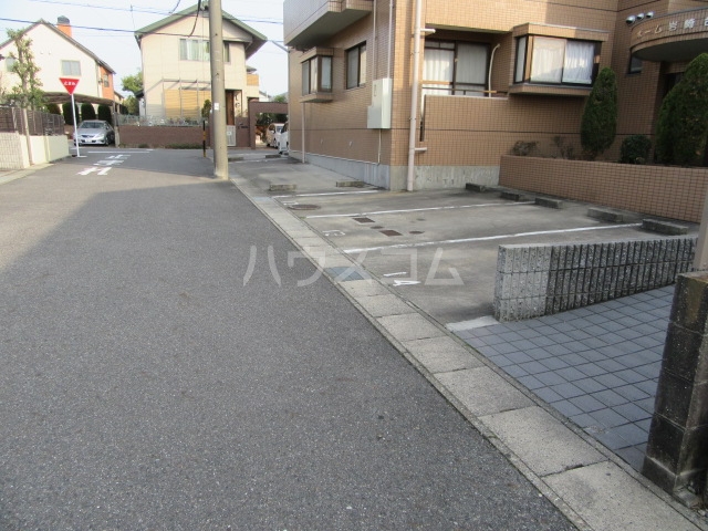 18/24 駐車場