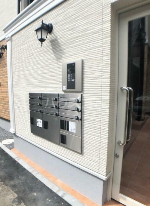 15/18 エントランス