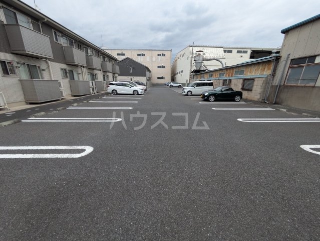 2/6 駐車場