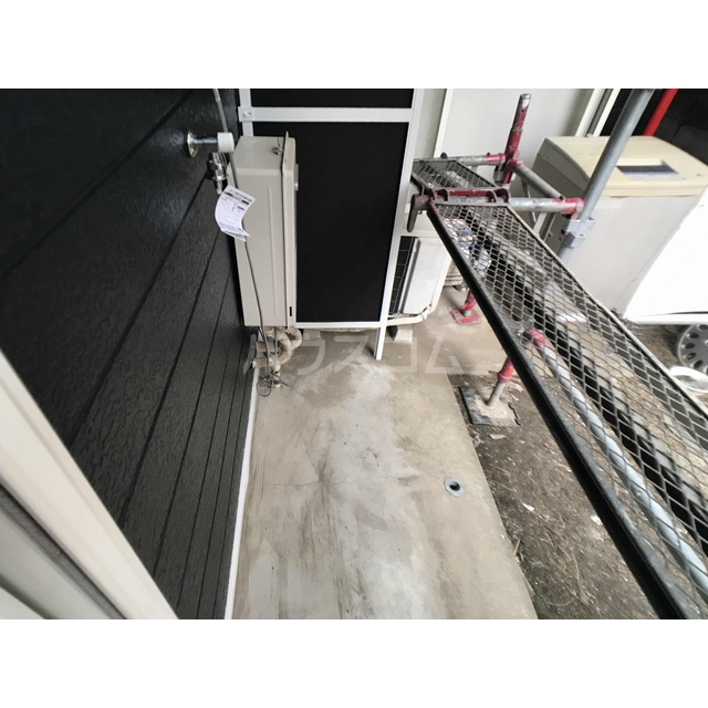 13/22 バルコニー