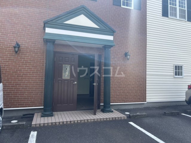 16/18 エントランス