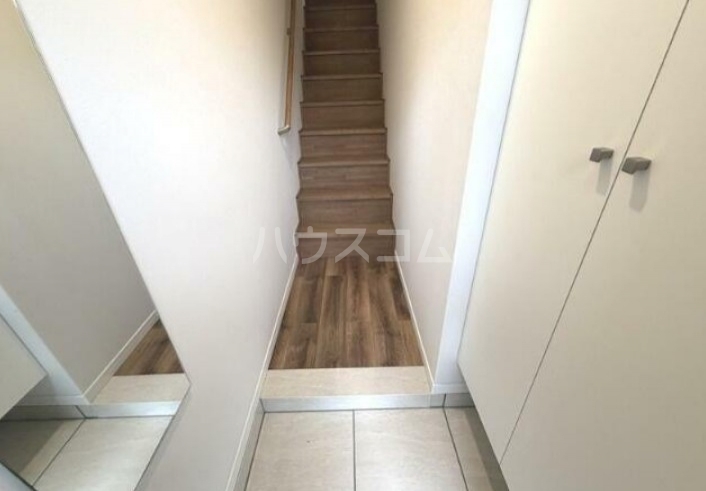 14/30 玄関