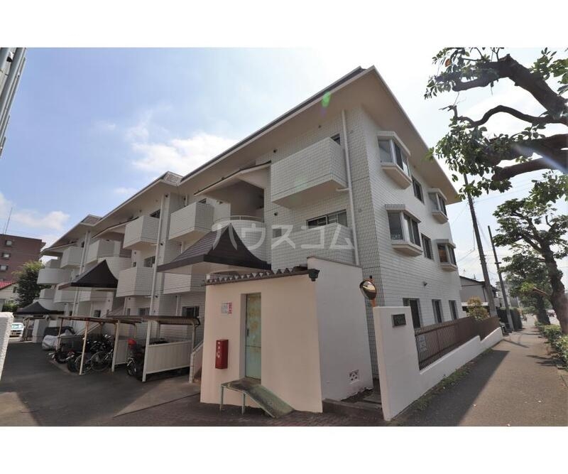 18/29 エントランス