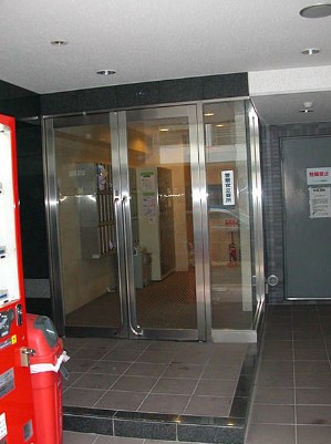 14/20 エントランス