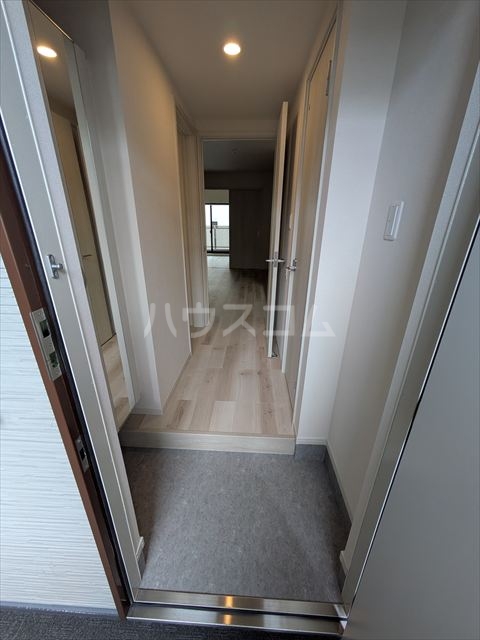 14/30 玄関