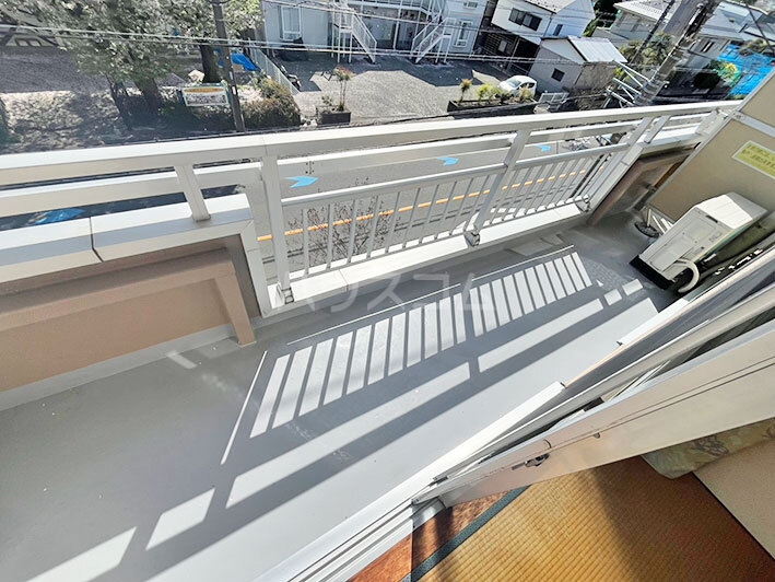 13/18 バルコニー