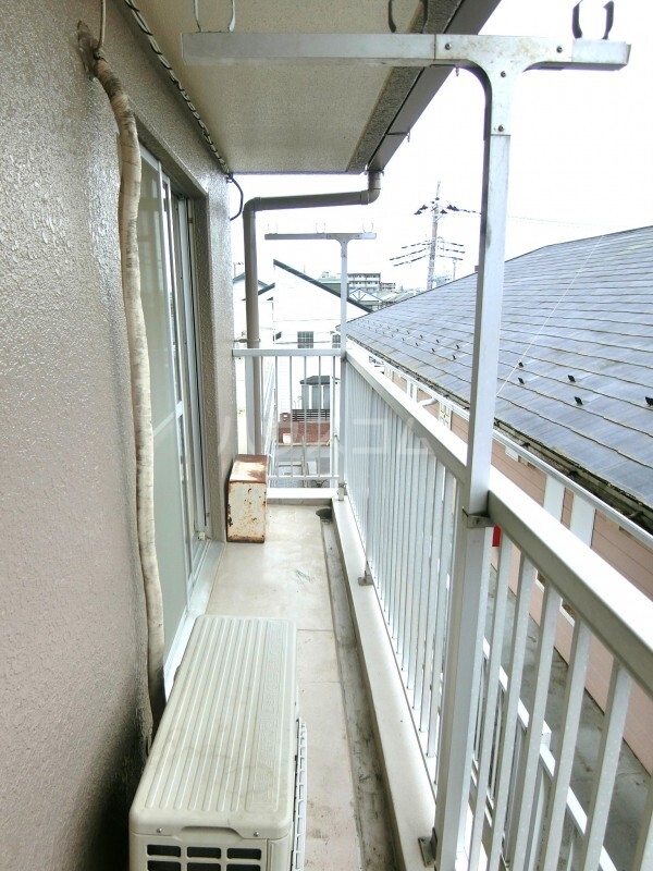 13/18 バルコニー