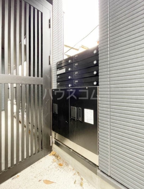 13/20 エントランス