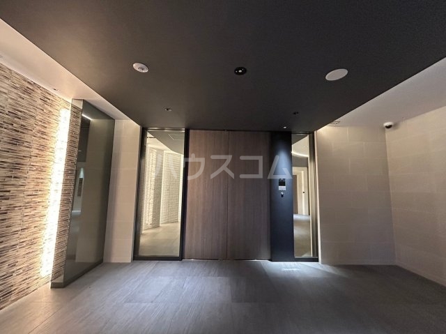 19/28 エントランス