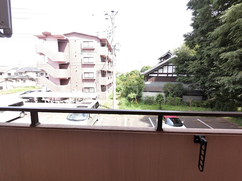 16/27 バルコニー