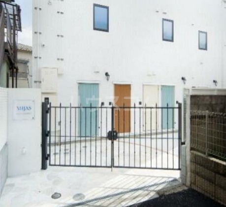 14/18 エントランス