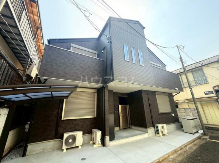 14/14 エントランス