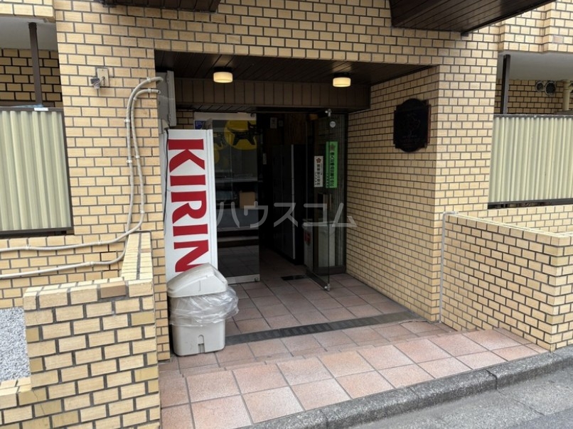 14/16 エントランス