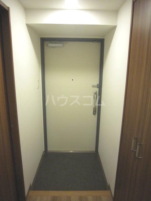13/30 玄関