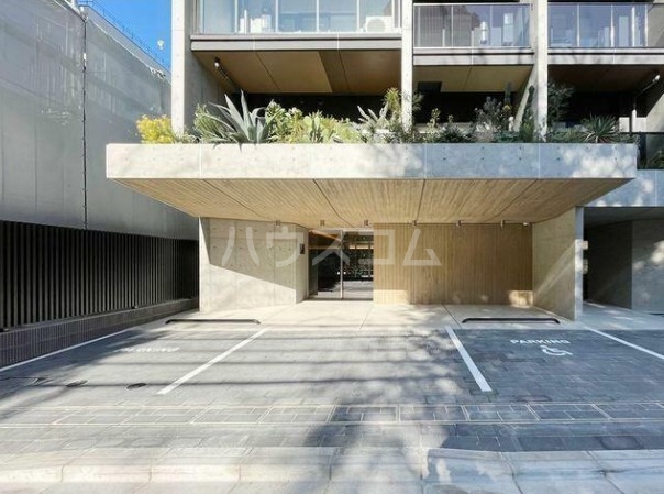 15/25 エントランス