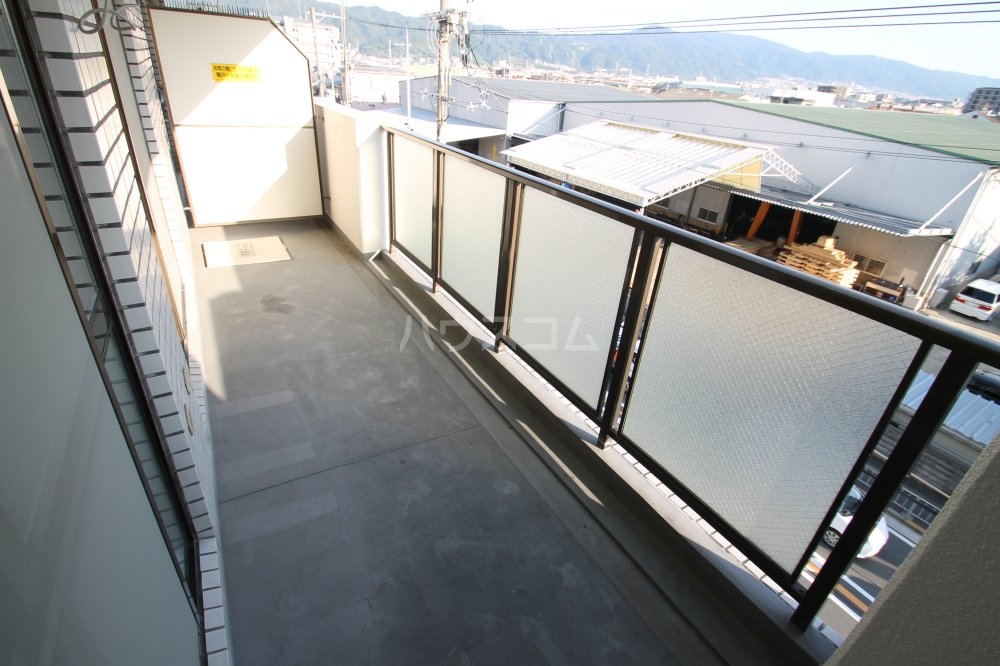 18/30 バルコニー