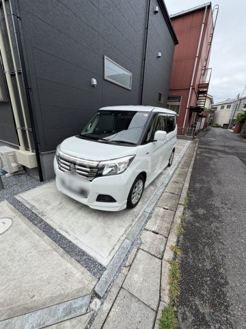 24/29 駐車場