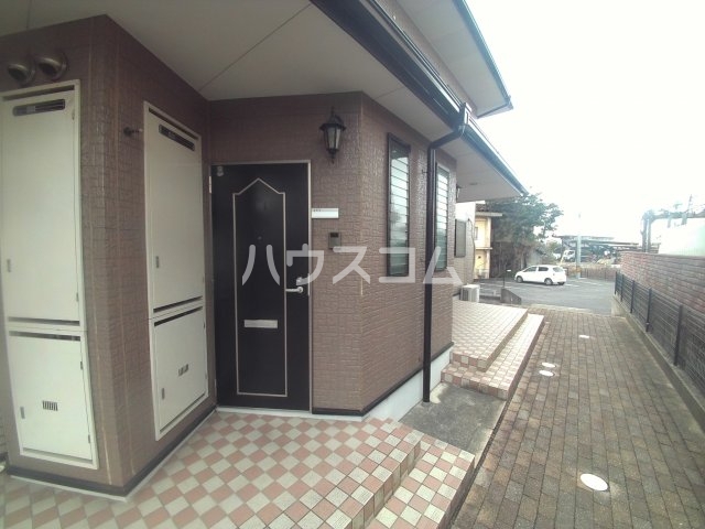 20/30 エントランス