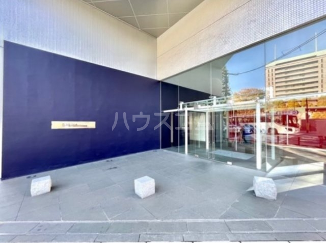 15/27 エントランス