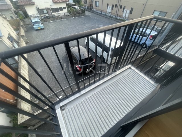 25/30 バルコニー