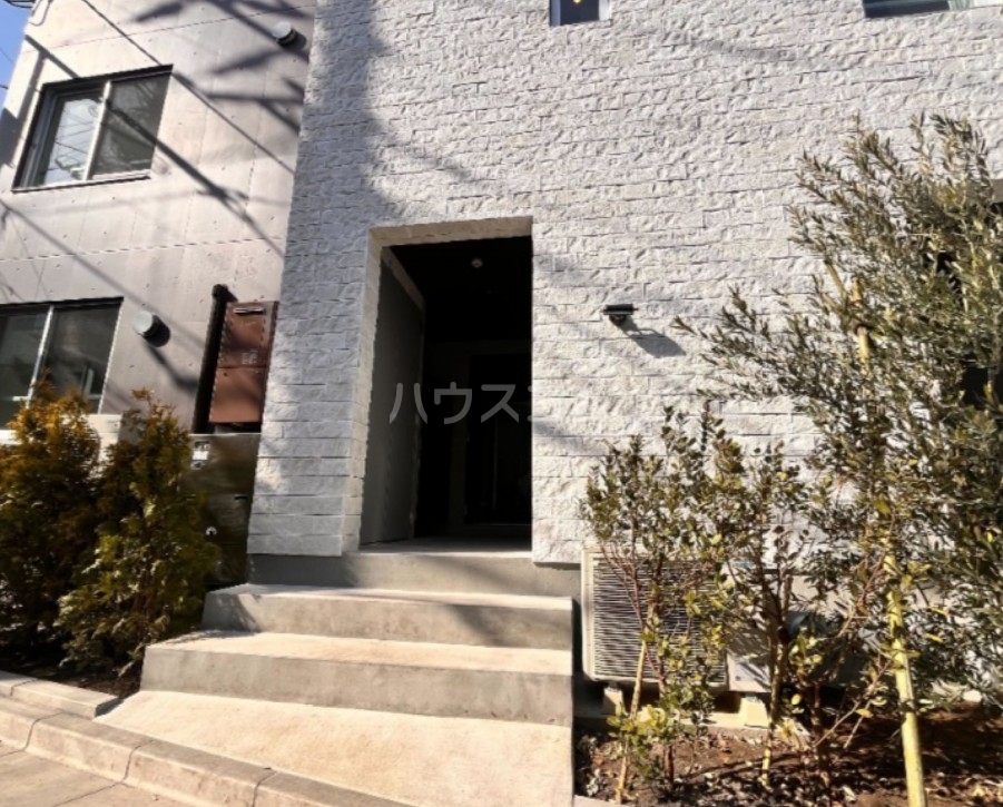 14/21 エントランス