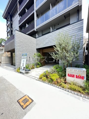 17/28 エントランス