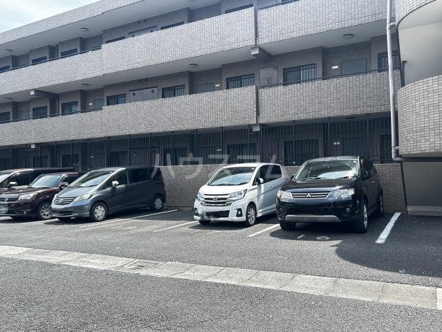 3/4 駐車場