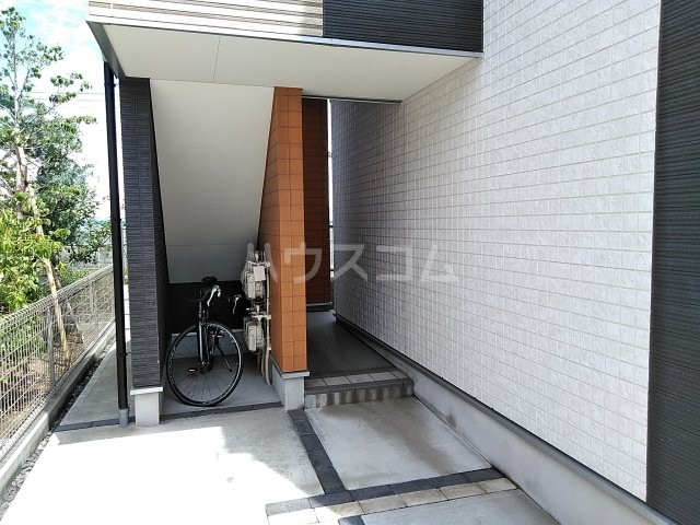 19/26 エントランス