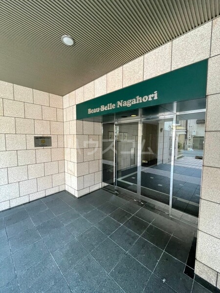 17/21 エントランス