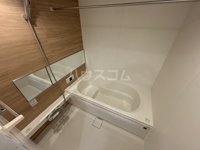 13/30 浴室