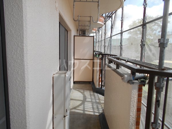 15/27 バルコニー