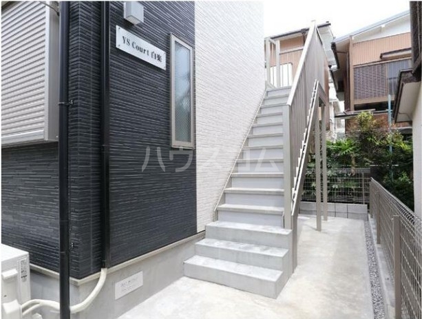 20/29 エントランス