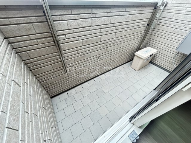 21/30 バルコニー