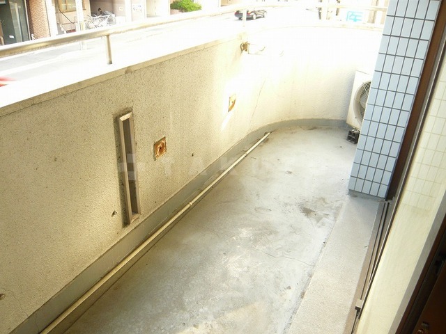 16/28 バルコニー