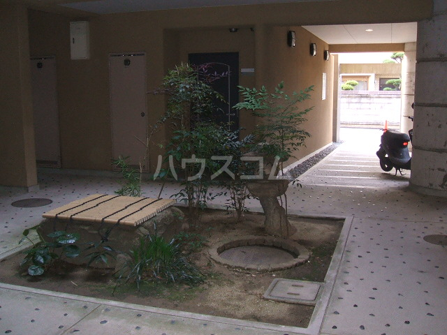 15/20 エントランス